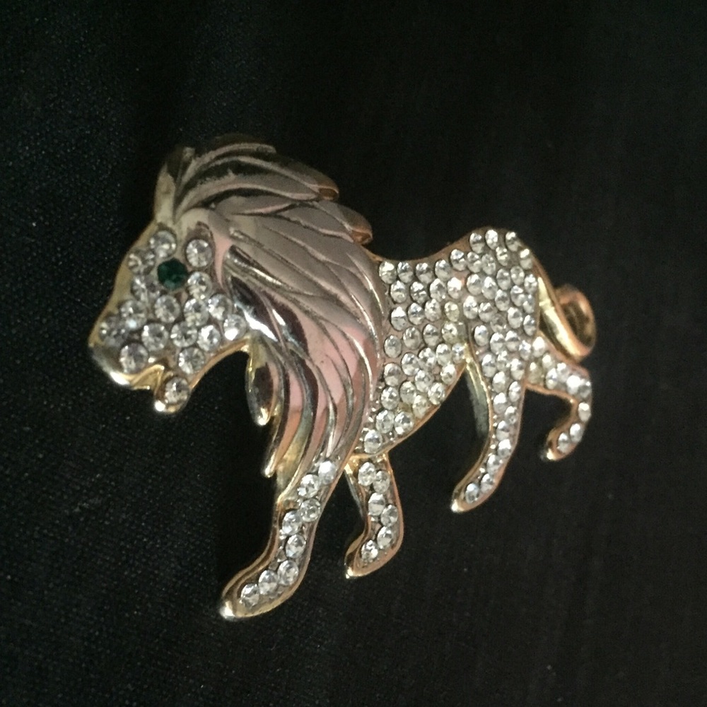 Vintage Lion Brooch - Picture 3 of 5